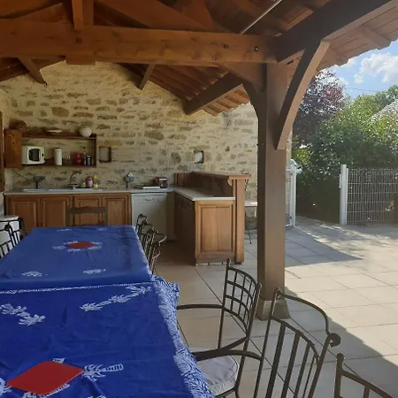 Au Fil Des Hirondelles